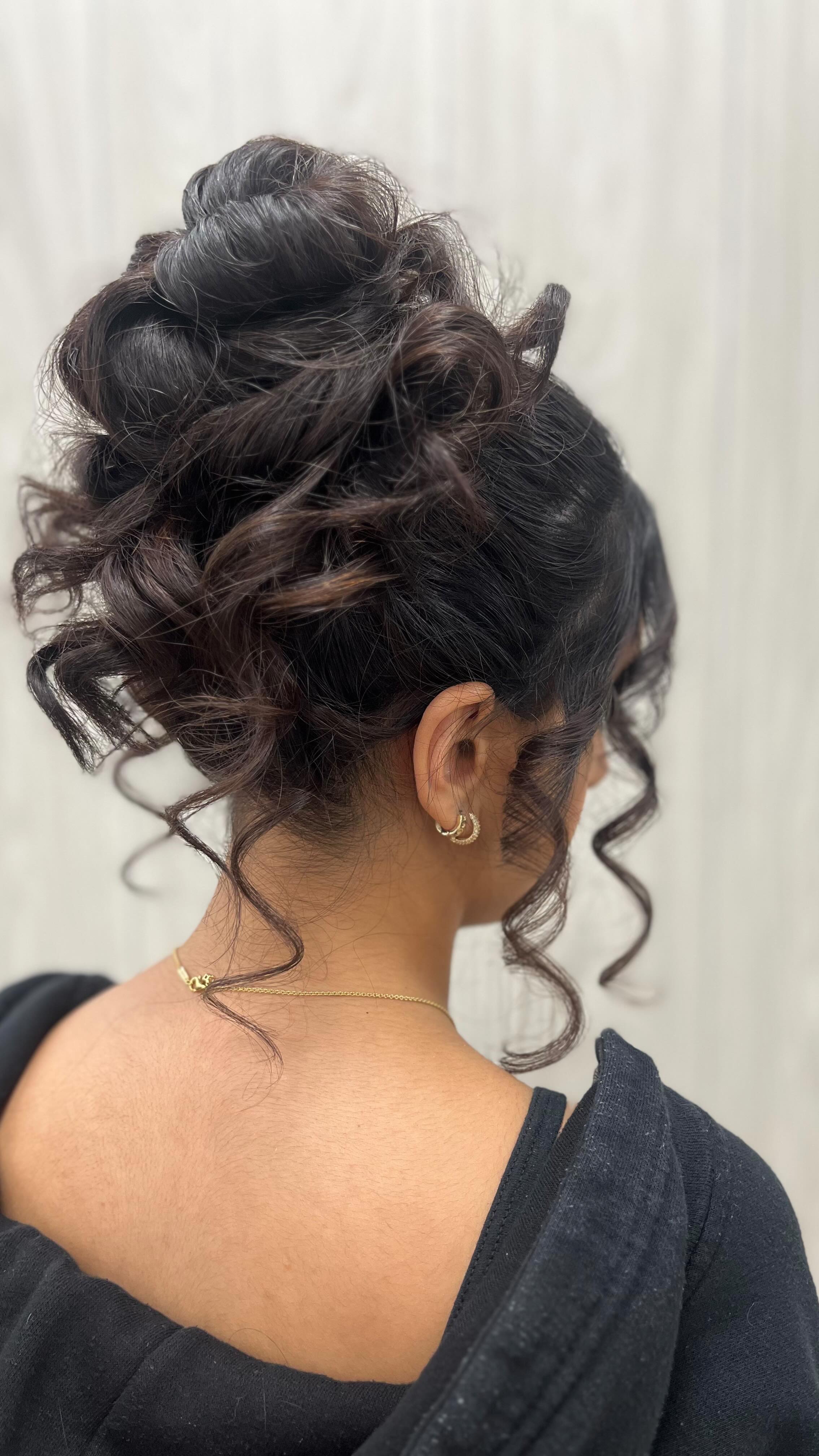 AleJr Salon hairstyle gallery image 2