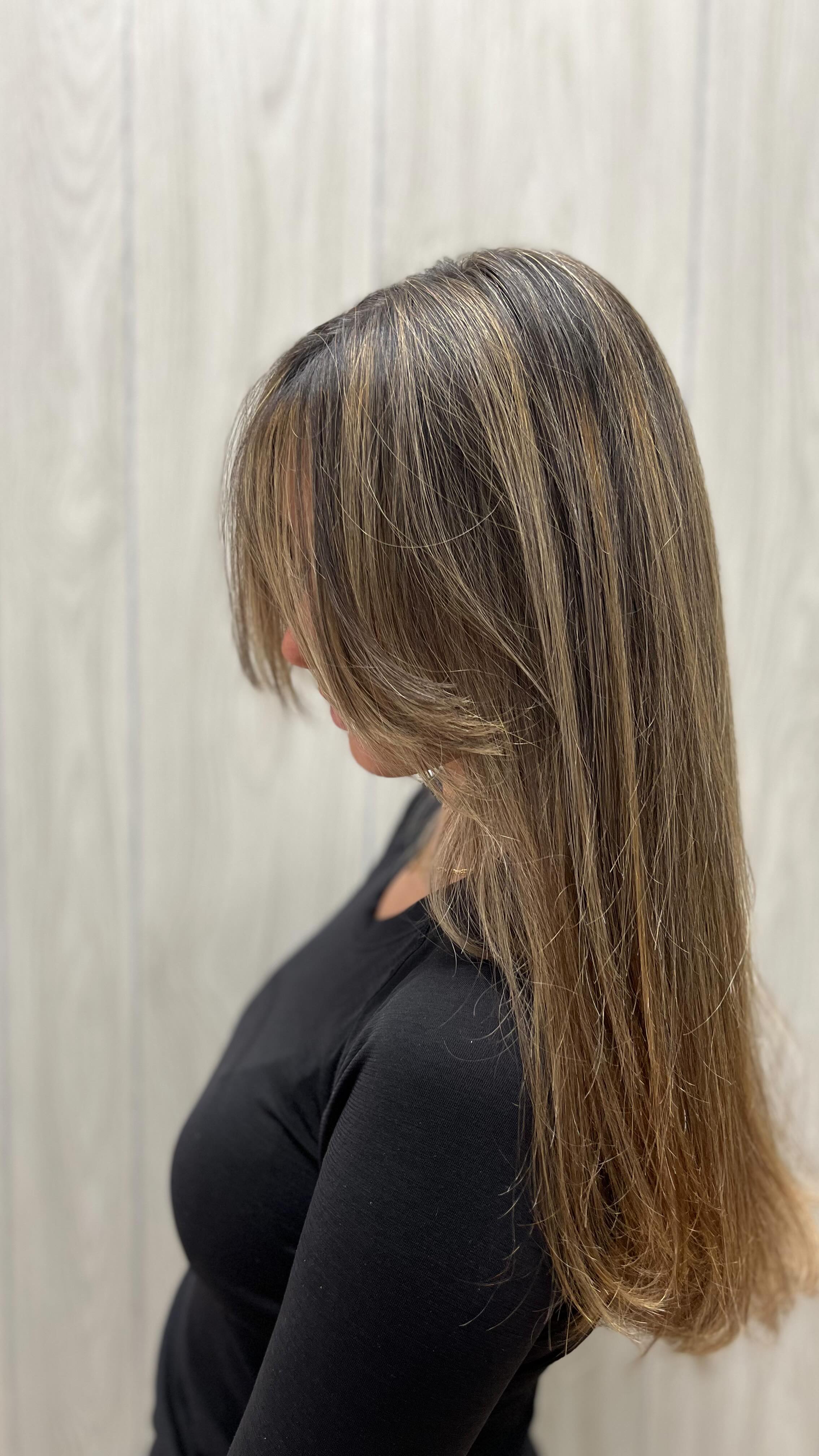 AleJr Salon hairstyle gallery image 6