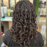 AleJr Salon featured hairstyle